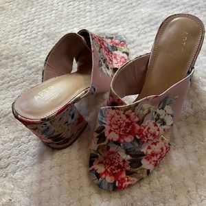 SUPER CUTE HEELS 💗✨💋